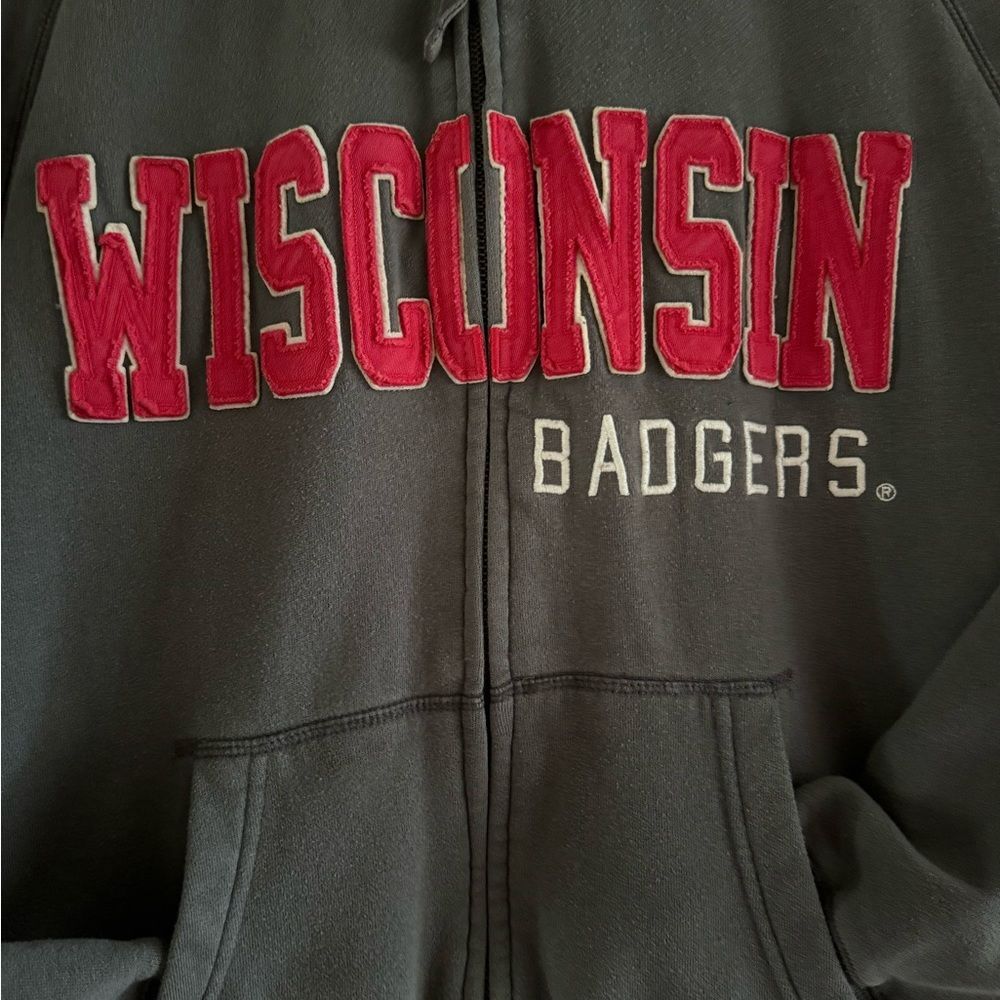 Wisconsin Badgers Hoodie Full Zip Sherpa Fleece Lined Sweatshirt Size Medium - Picture 3 of 7